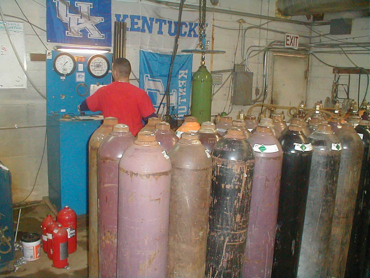 hydro.jpg (216182 bytes)